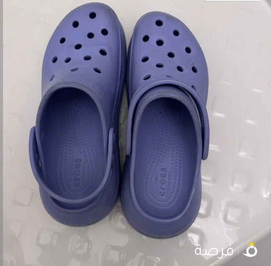 42 lavender platform CROCS